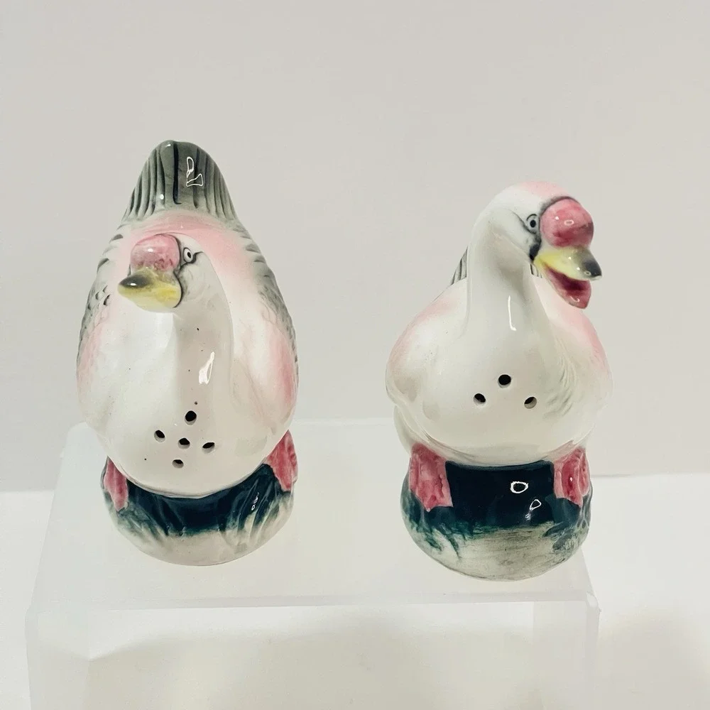 Vintage Japan Goose Geese Salt & Pepper Shakers Pink Wings Feet